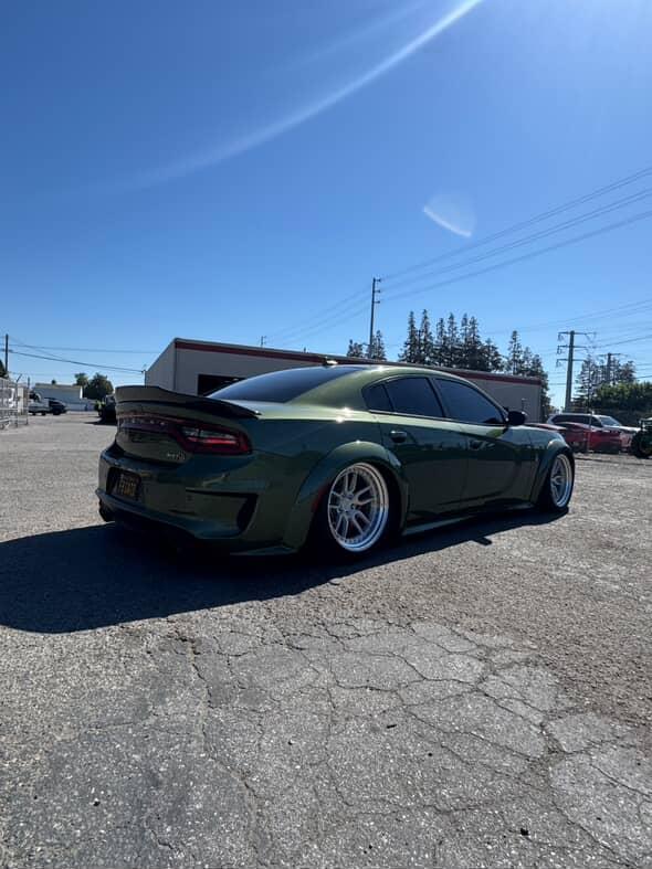 2011-2018 Dodge Charger AccuAir Air Suspension Kit