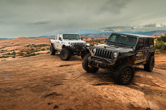 Jeep JL and Jeep JT Air Suspension Kits | AccuAir Suspension