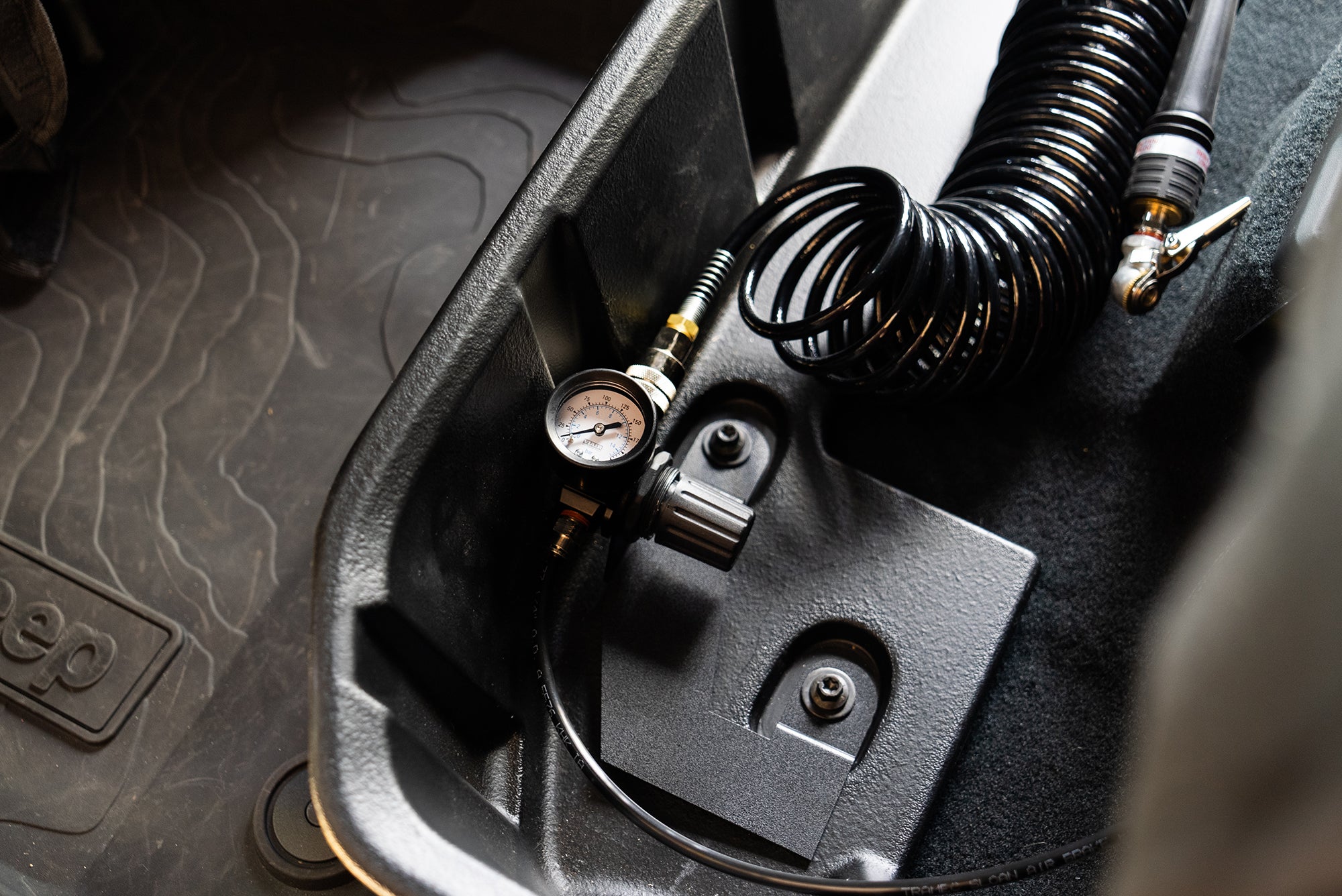 Jeep Gladiator JT On Board Air Kit AccuAir Suspension